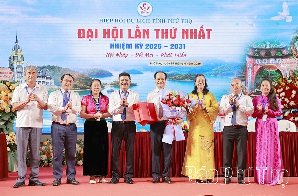Hiệp hội tri ân, suy tôn ông Nguyễn Văn Niên - Chủ tịch Hội đồng quản trị Công ty Tập đoàn Sông Hồng Thủ đô là Chủ tịch danh dự của Hiệp hội